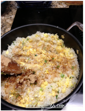 Making fried rice 