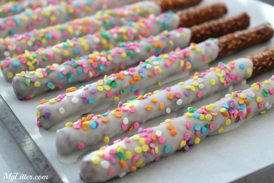 Here is a fun little Easter snack you can make with your kids or surprise them with an extra cute treat in their Easter baskets! These Peeps Pretzel Rods are really so easy to make and were a huge hit in our house! 