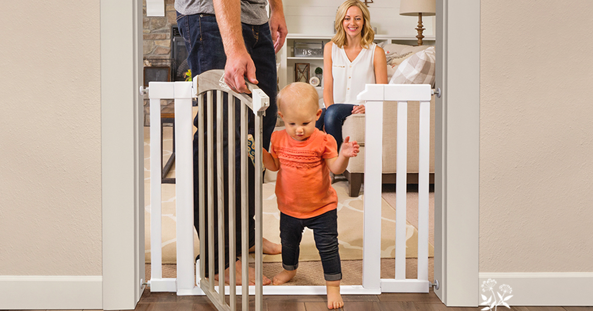 Lowest price anywhere! Summer Infant Home Safe Classic Home Gate
